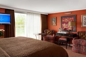 UNIWORLD Boutique River Cruises River Princess Accommodation Suite.jpg